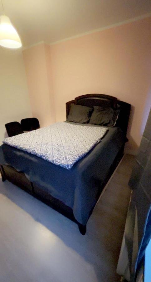 רוטרדם Private Double Bed Room Only With Balcony In Apartment מראה חיצוני תמונה